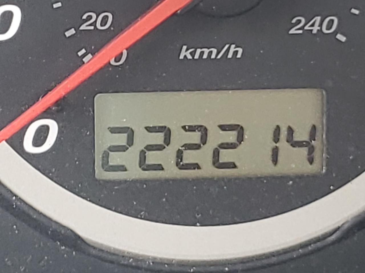 Photo 8 from auction – 2004 HONDA CR-V EX with VIN SHSRD78864U202419