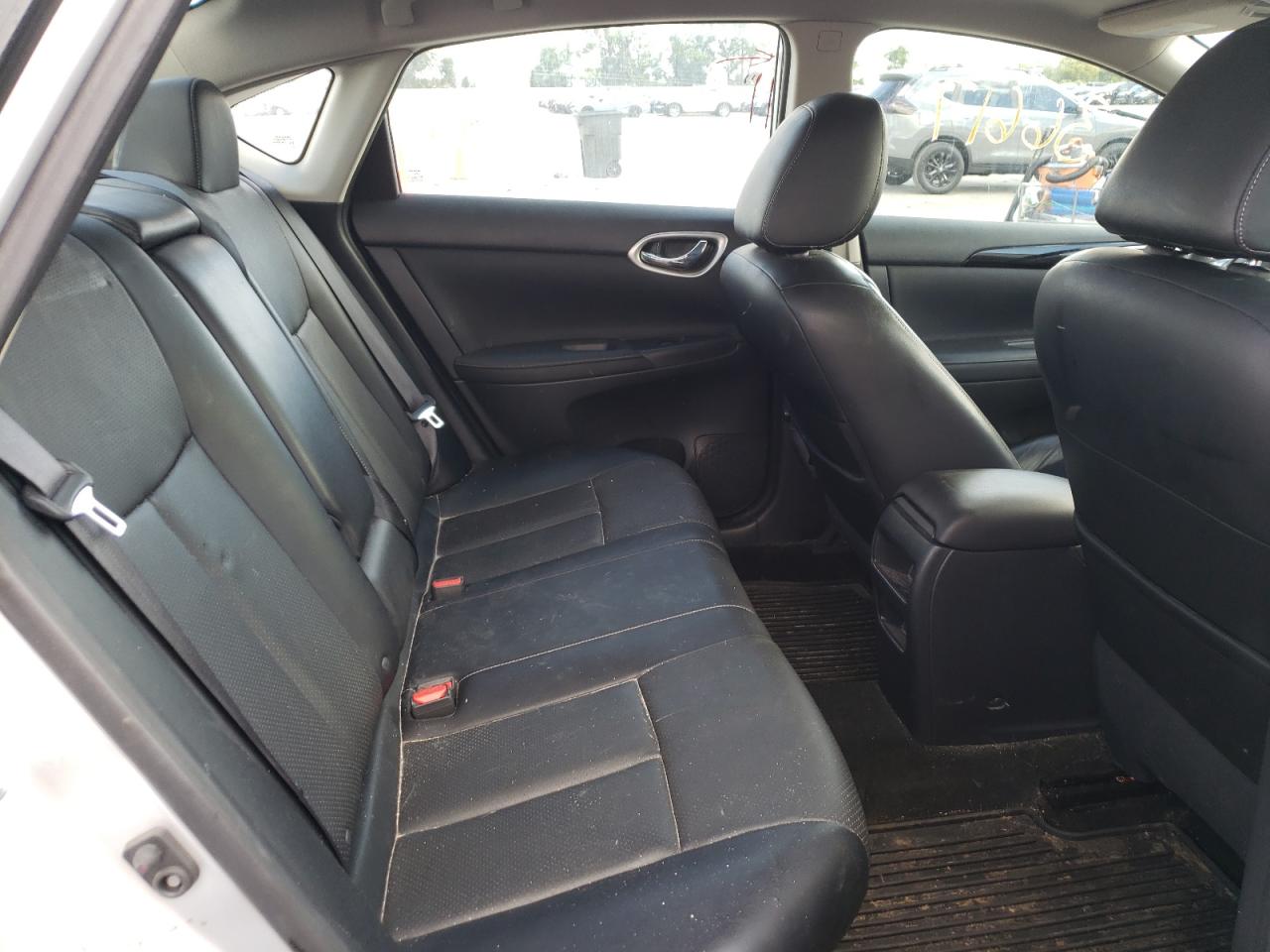 Photo 6 from auction – 2017 NISSAN SENTRA S with VIN 3N1AB7AP2HY246121