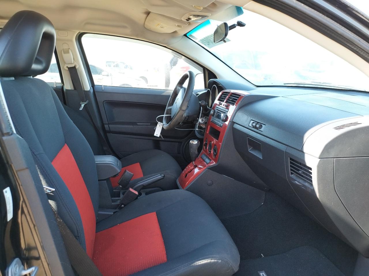 Photo 5 from auction – 2008 DODGE CALIBER SX with VIN 1B3HB48B18D581895