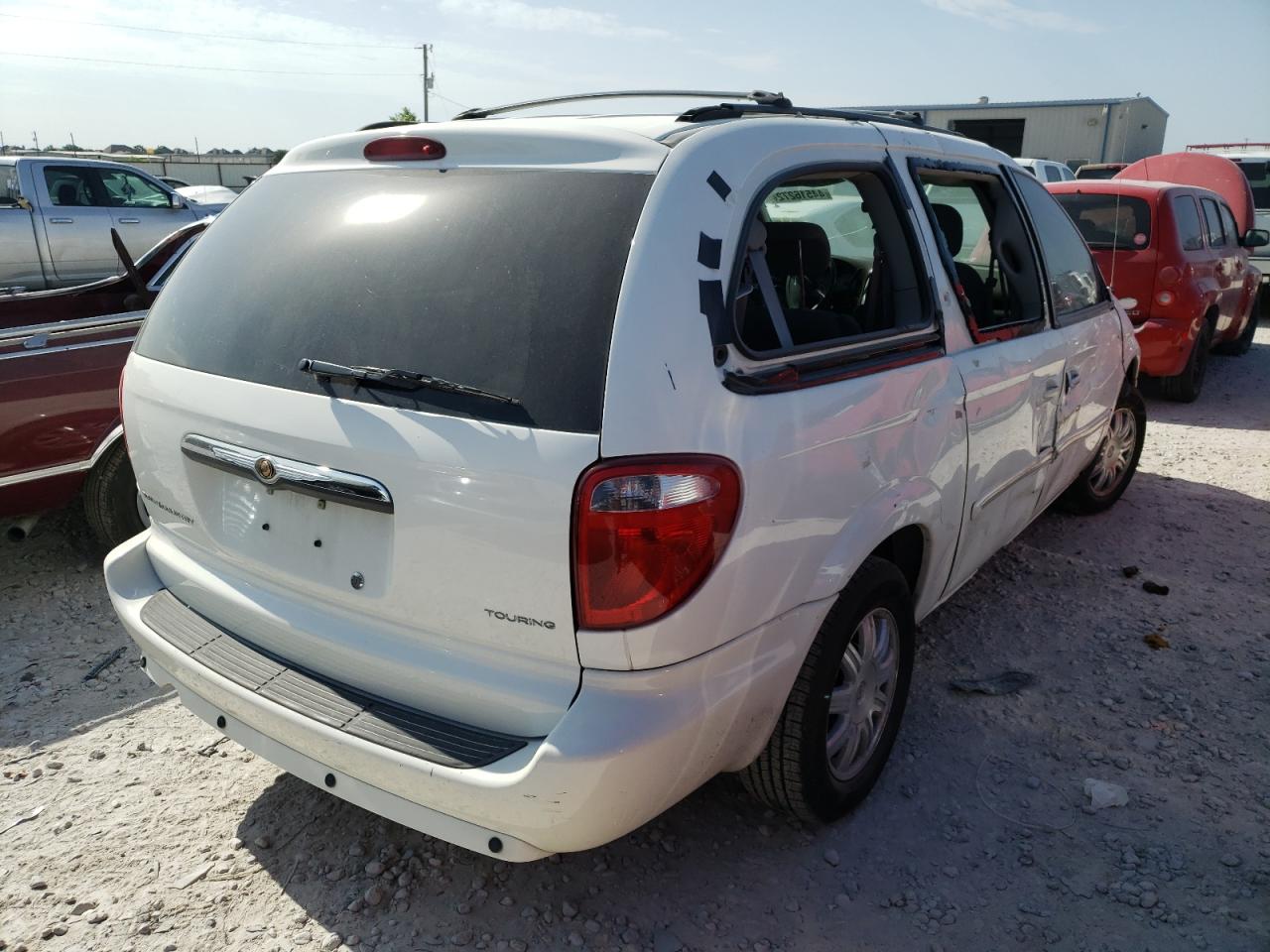 Photo 4 from auction – 2007 CHRYSLER TOWN & COU with VIN 2A8GP54L37R310678