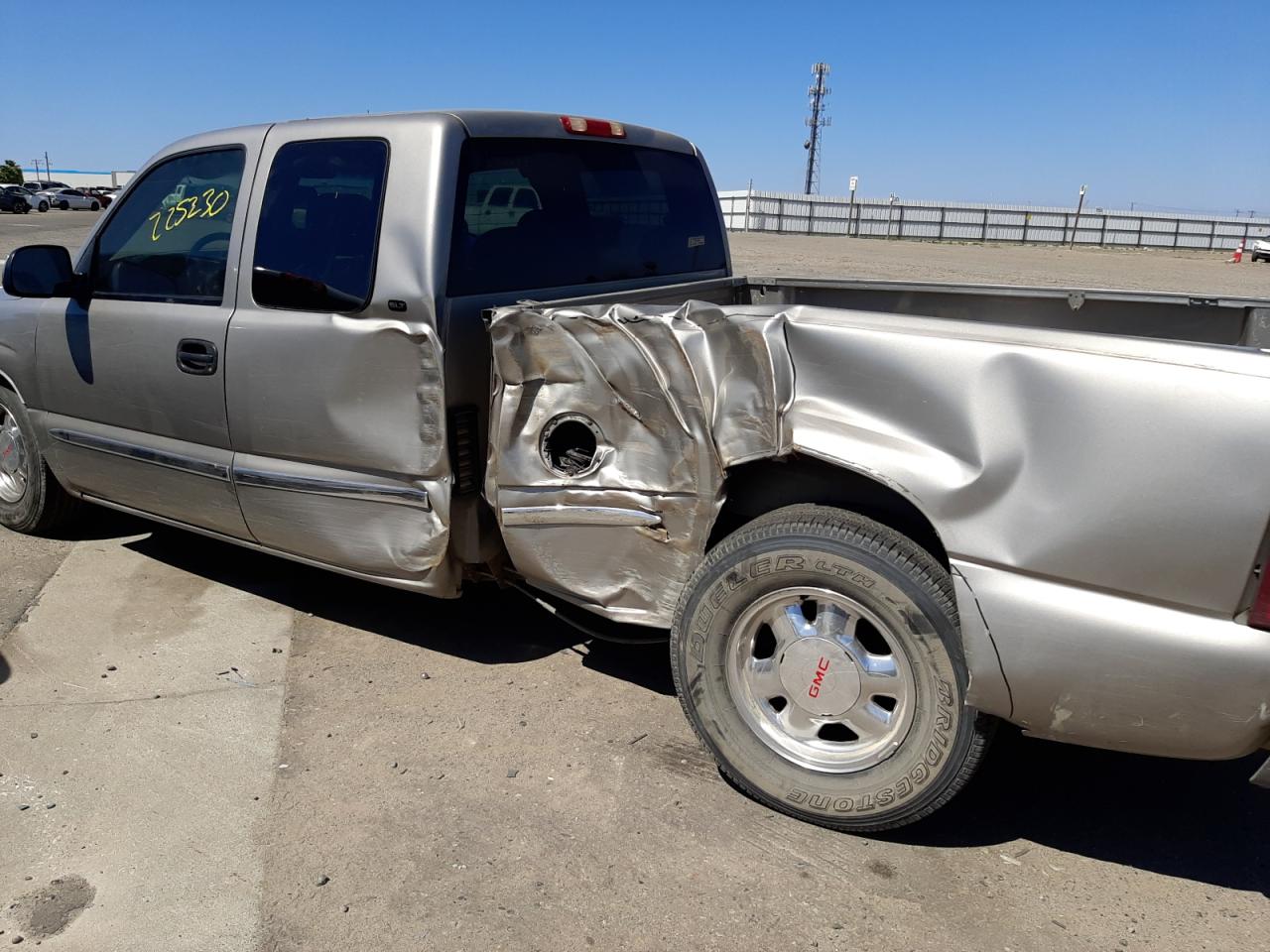 Photo 9 from auction – 2000 GMC NEW SIERRA with VIN 2GTEC19T7Y1162904