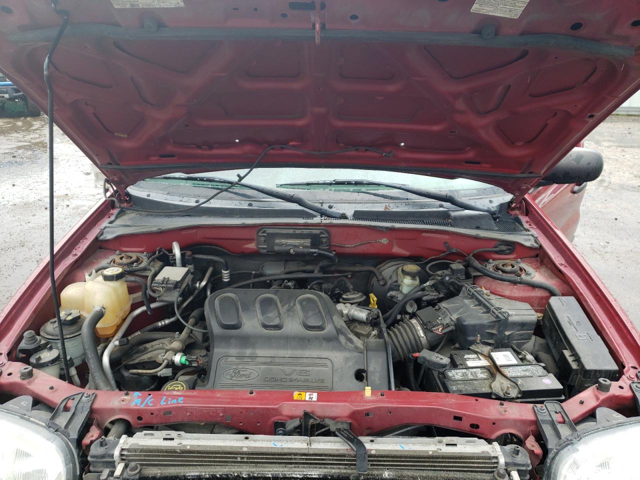 Photo 7 from auction – 2004 FORD ESCAPE XLT with VIN 1FMYU93114KB05975