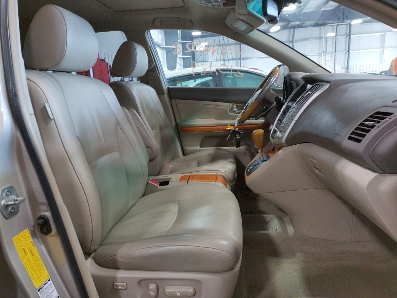 Photo 5 from auction – 2008 LEXUS RX 350 with VIN 2T2HK31U98C076863