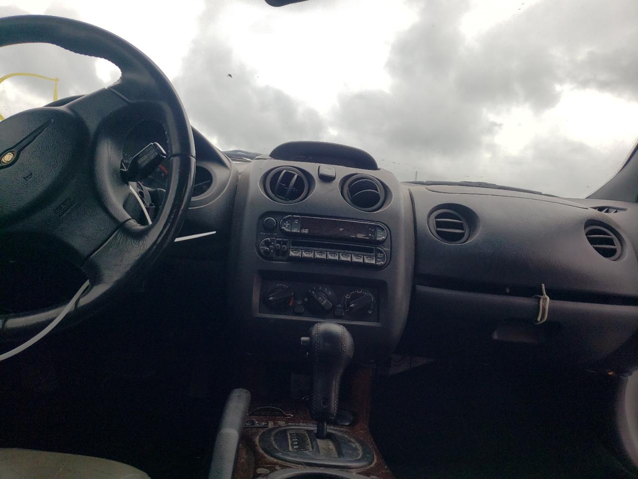 Photo 9 from auction – 2001 CHRYSLER SEBRING LX with VIN 4C3AG52H91E116398