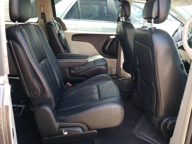 Photo 6 from auction – 2016 CHRYSLER TOWN & COU with VIN 2C4RC1BG3GR290880