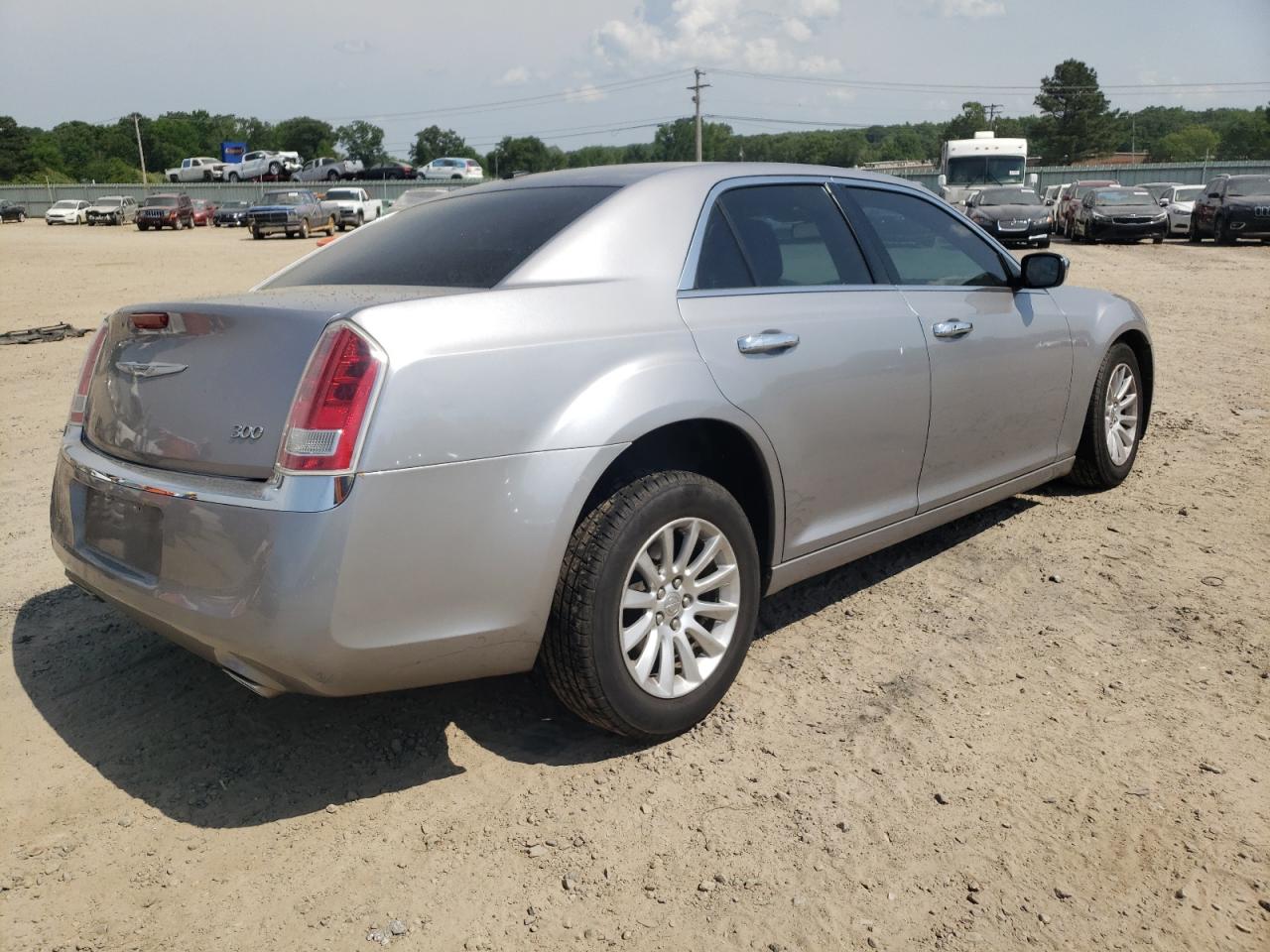 Photo 4 from auction – 2014 CHRYSLER 300 with VIN 2C3CCAAG9EH118965