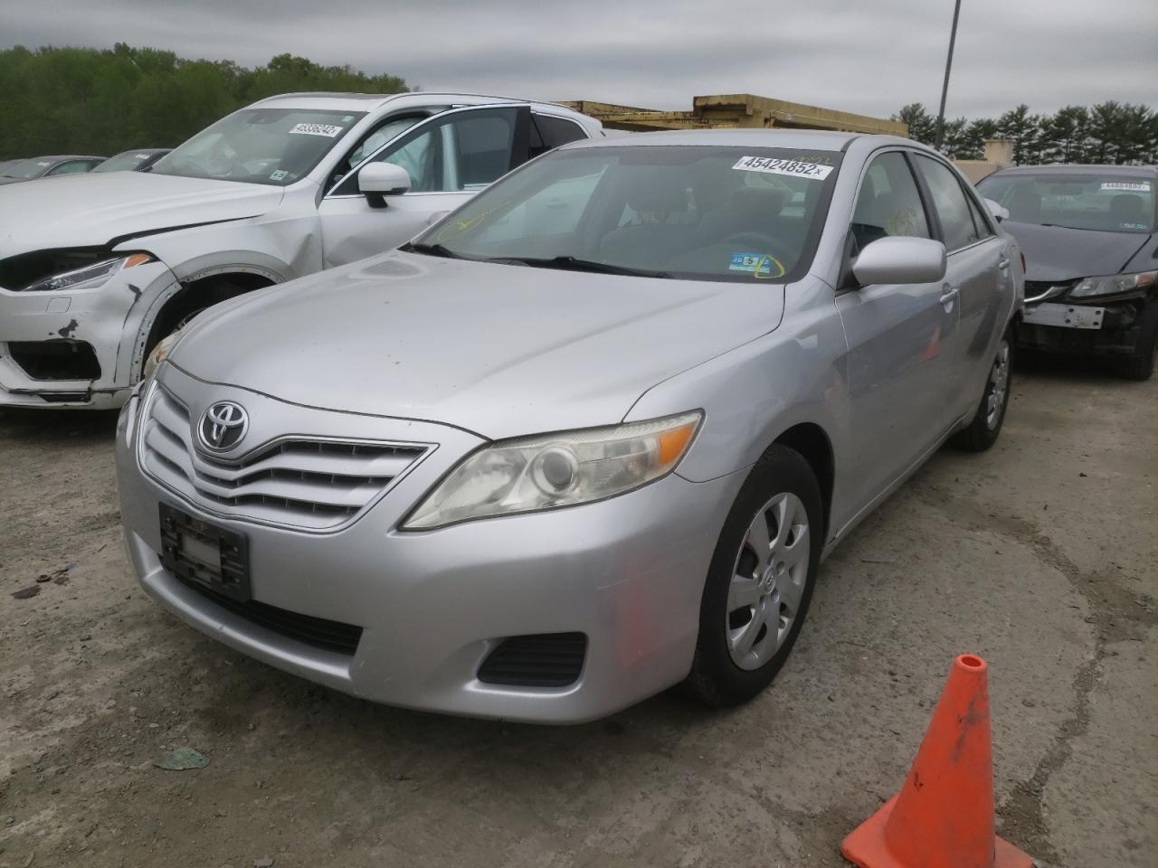 Photo 2 from auction – 2010 TOYOTA CAMRY BASE with VIN 4T1BF3EK8AU012485