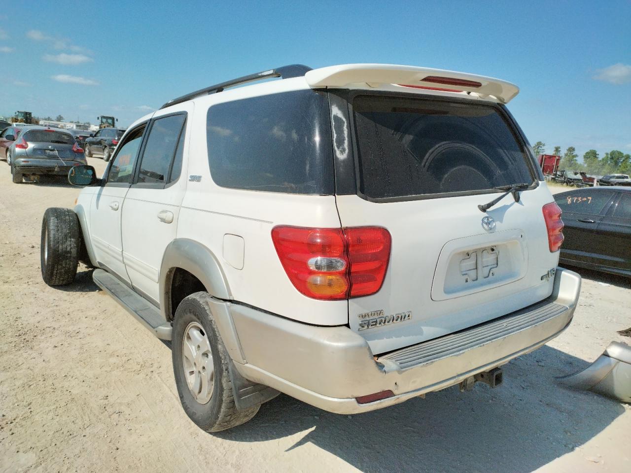 Photo 3 from auction – 2003 TOYOTA SEQUOIA SR with VIN 5TDZT34A53S141537