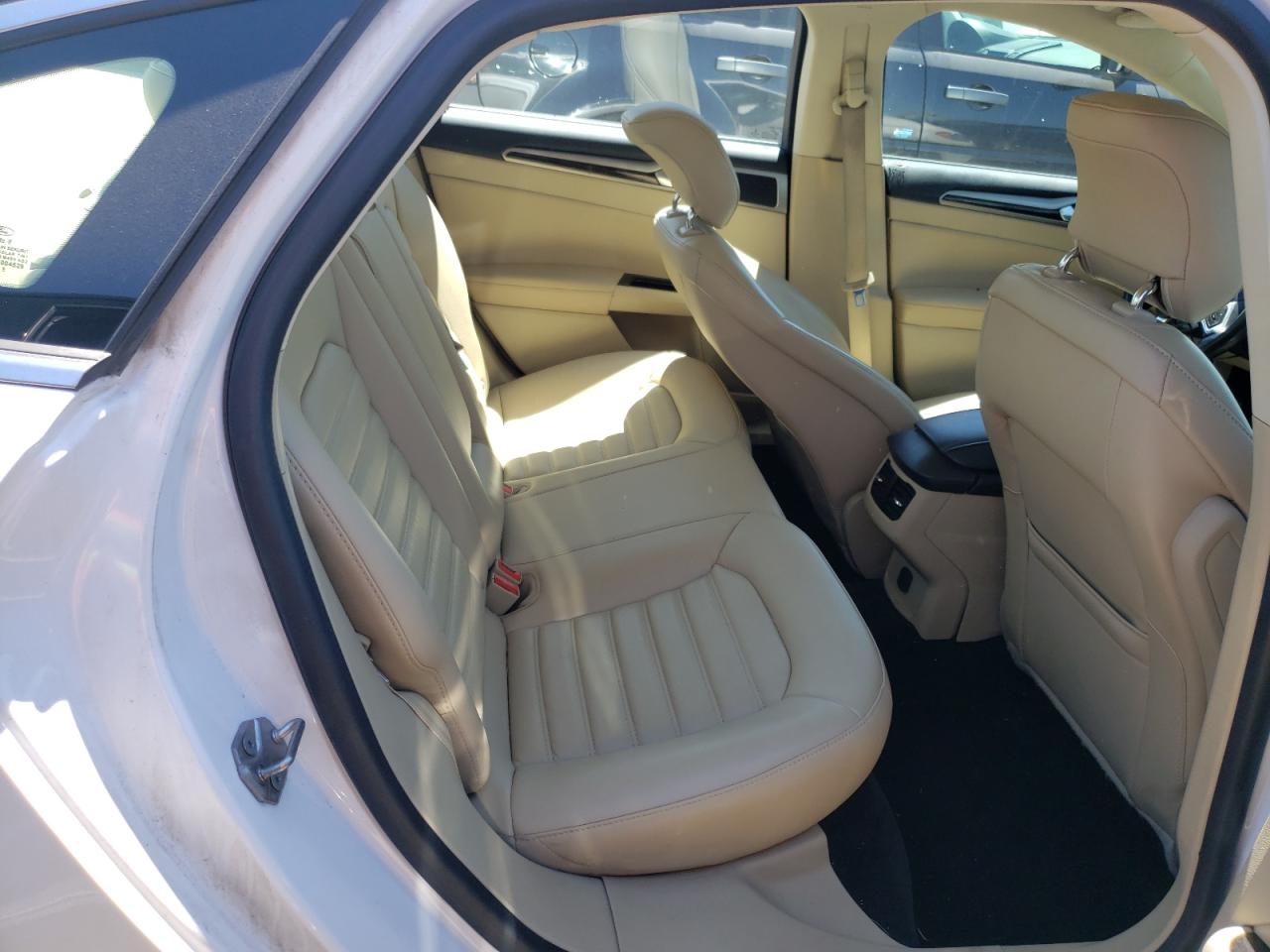 Photo 6 from auction – 2014 FORD FUSION SE with VIN 3FA6P0HD3ER388352