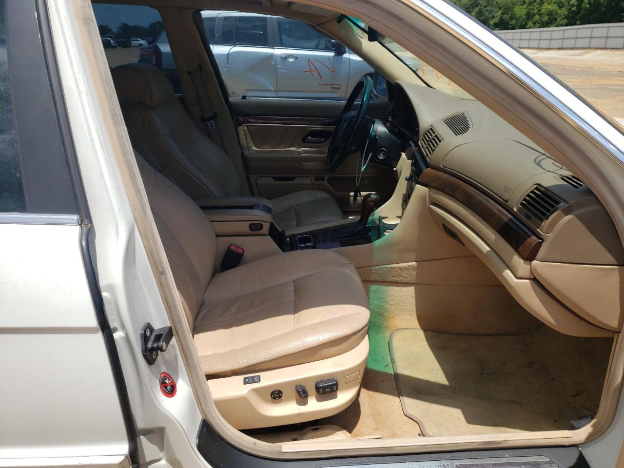 Photo 5 from auction – 1998 BMW 740 IL with VIN WBAGJ8321WDM10599