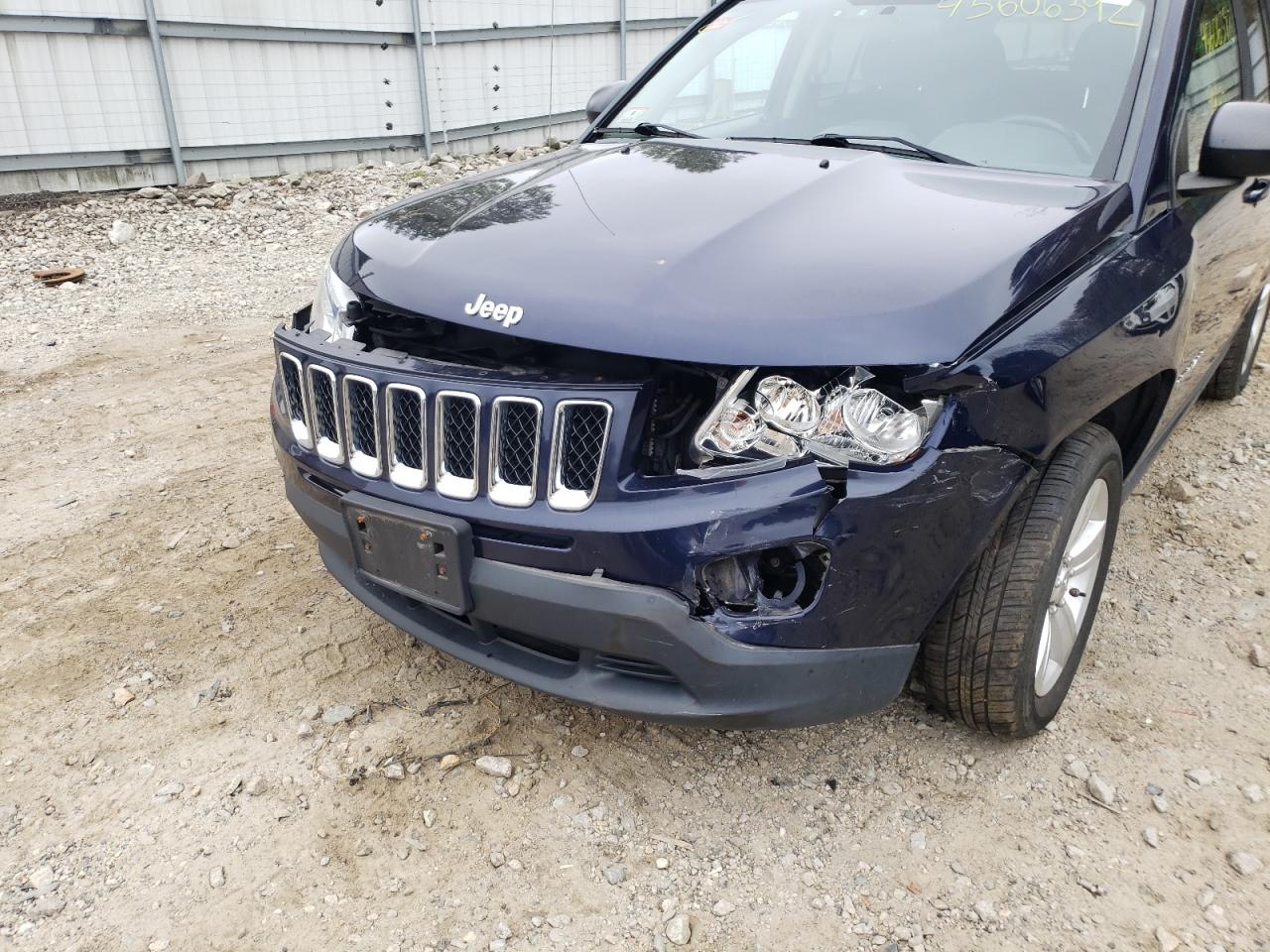 Photo 9 from auction – 2012 JEEP COMPASS LA with VIN 1C4NJDEB2CD650403