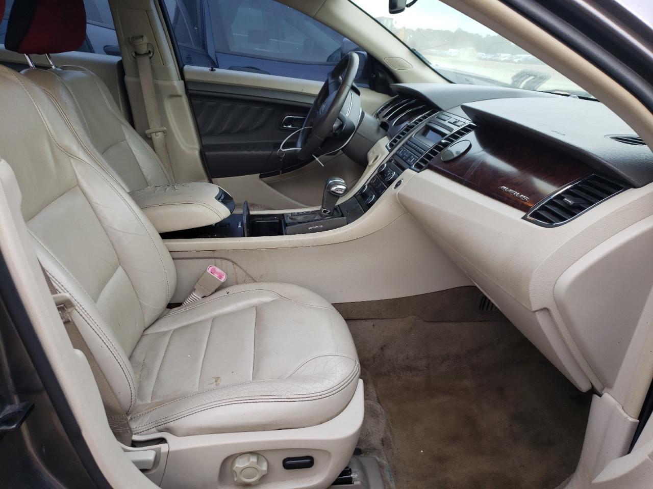 Photo 5 from auction – 2011 FORD TAURUS SEL with VIN 1FAHP2EW7BG178785