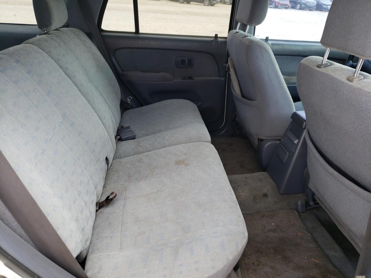 Photo 6 from auction – 2000 TOYOTA 4RUNNER with VIN JT3GM84R0Y0058426
