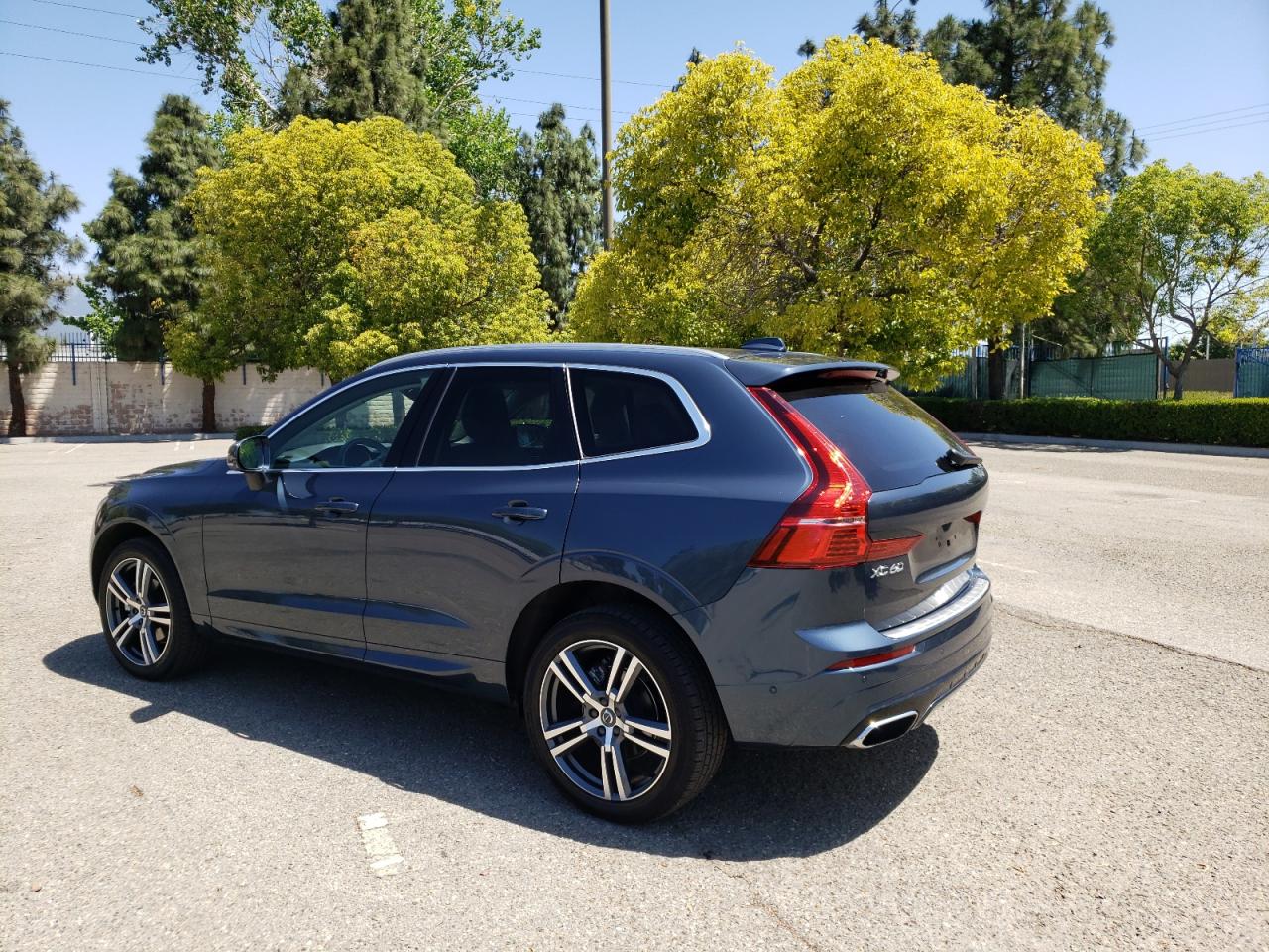 Photo 3 from auction – 2021 VOLVO XC60 T5 MO with VIN YV4102DK2M1783394