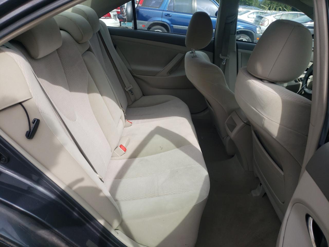 Photo 6 from auction – 2011 TOYOTA CAMRY BASE with VIN 4T1BF3EK5BU723689