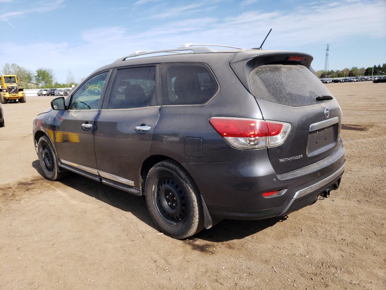 Photo 3 from auction – 2014 NISSAN PATHFINDER with VIN 5N1AR2MM3EC652129