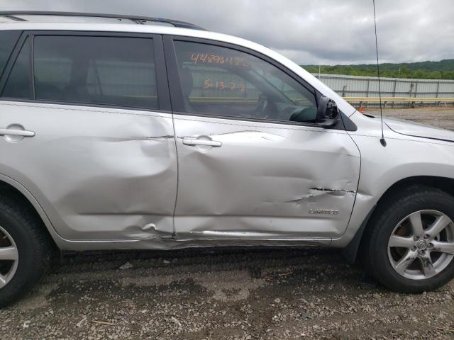 Photo 9 from auction – 2007 TOYOTA RAV4 LIMIT with VIN JTMBD31V875116231
