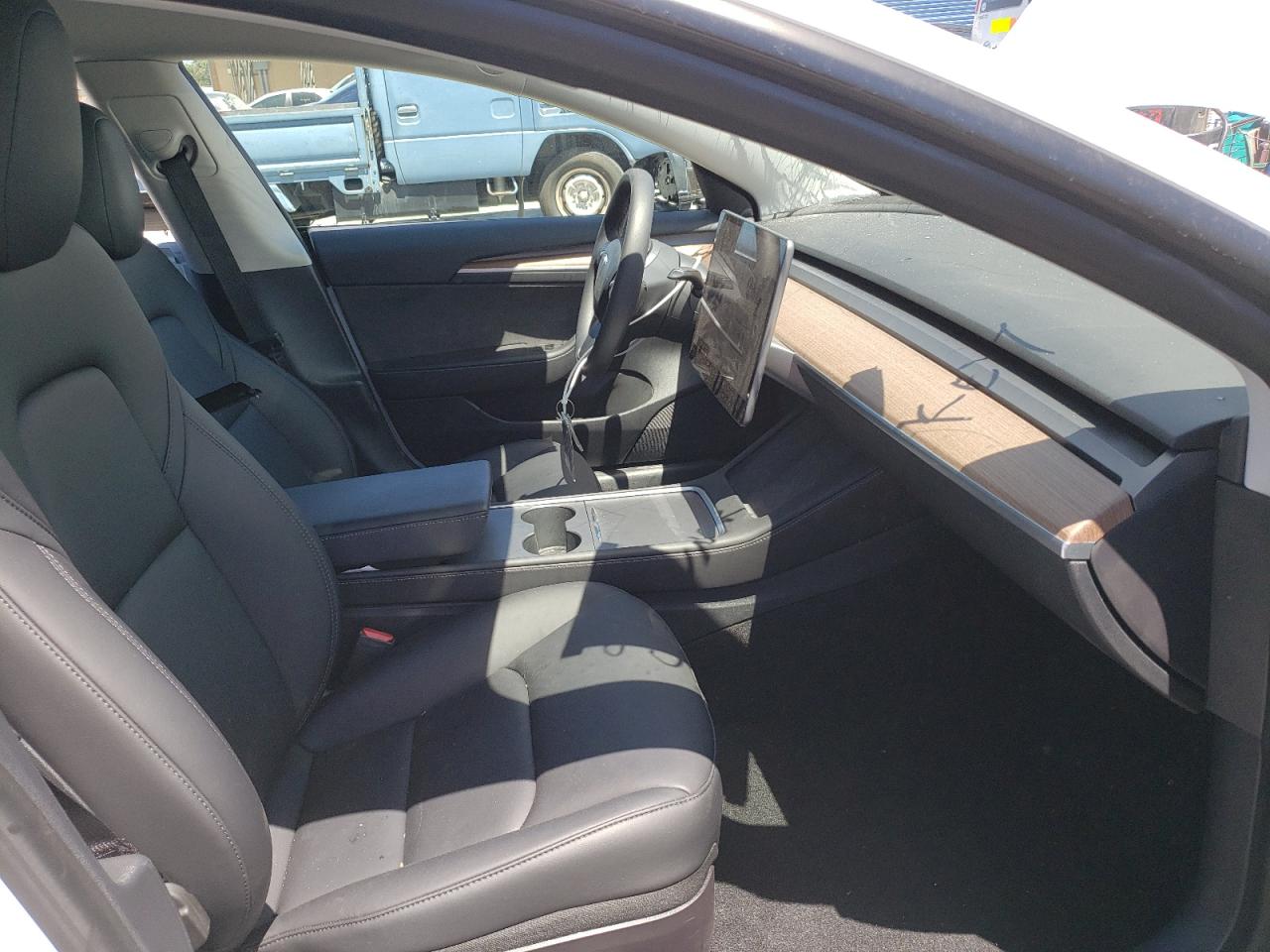 Photo 5 from auction – 2022 TESLA MODEL 3 with VIN 5YJ3E1EA8NF145155