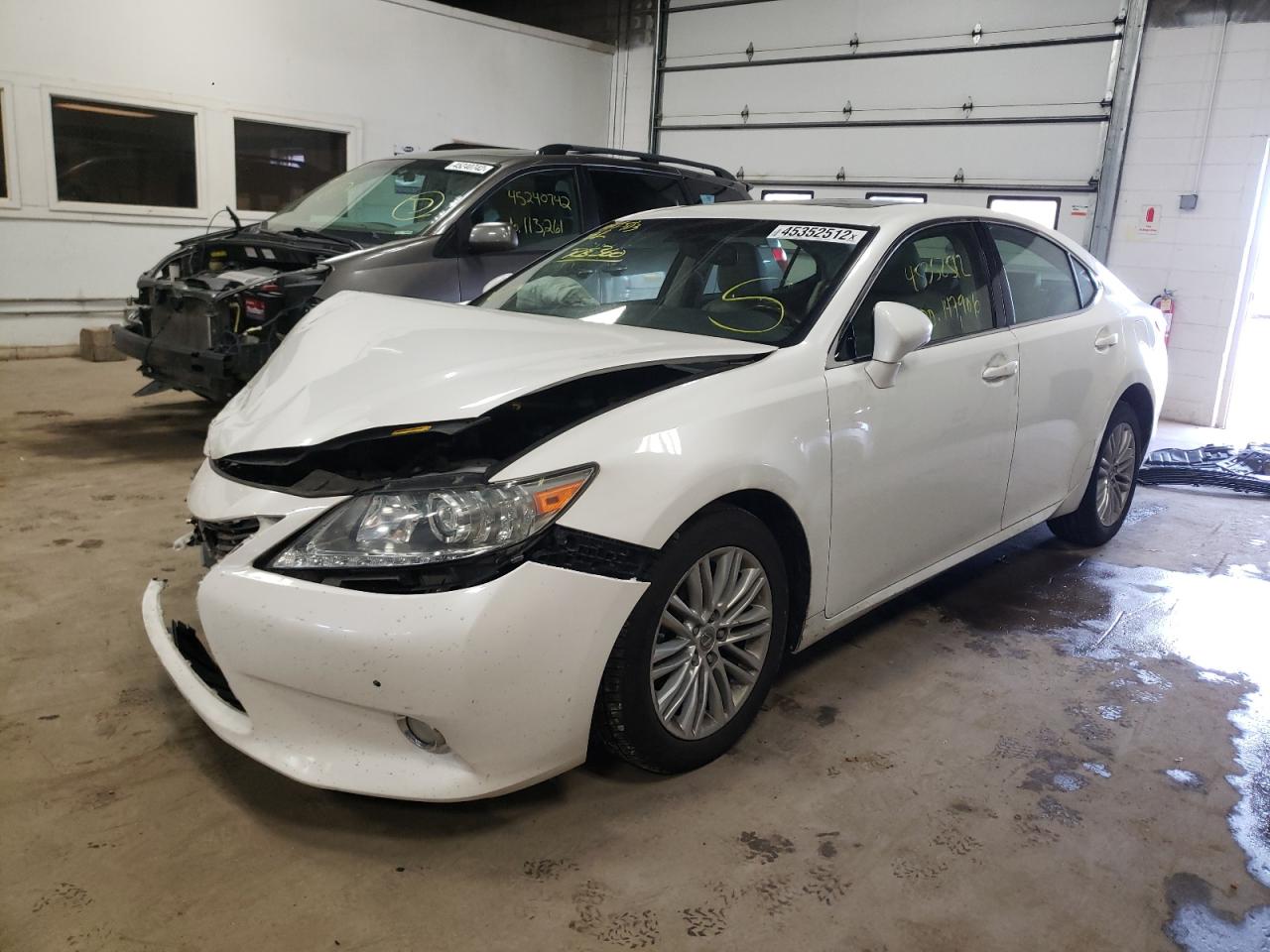 Foto 2 de la subasta – 2013 LEXUS ES 350 con VIN JTHBK1GG4D2070105