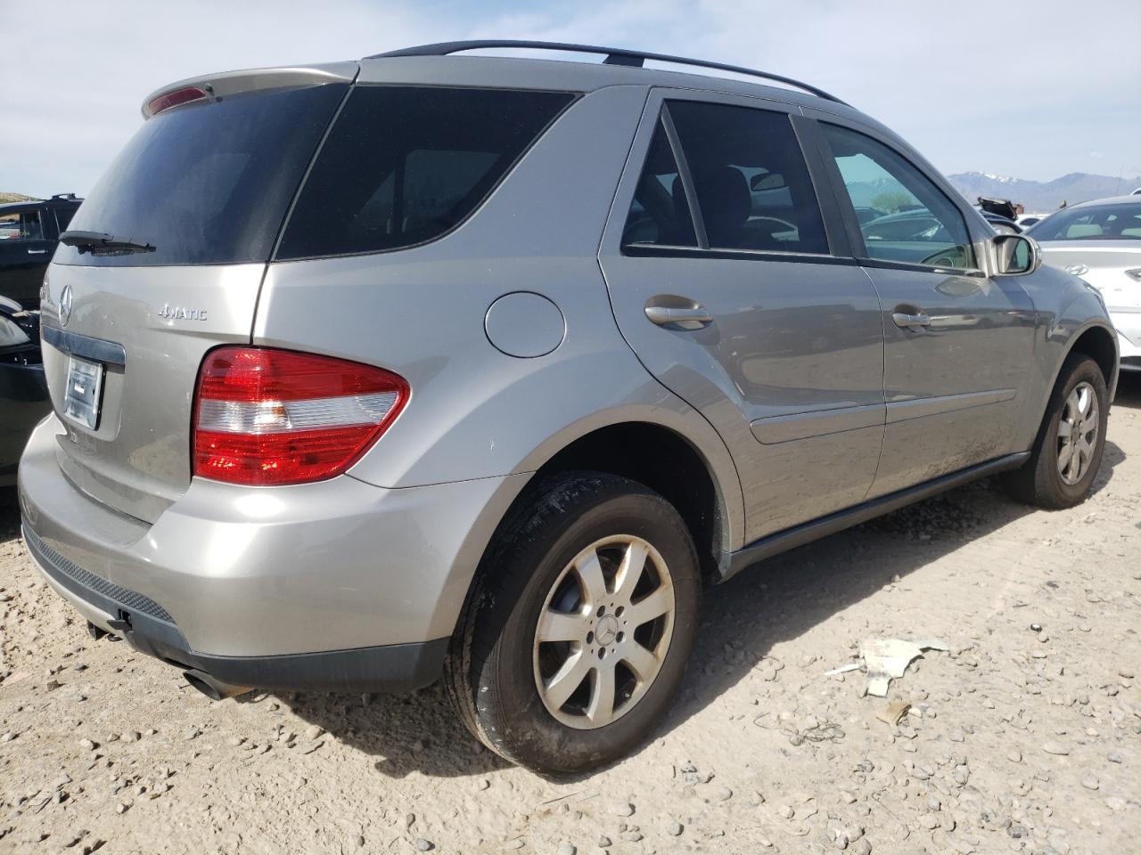 Photo 4 from auction – 2007 MERCEDES-BENZ ML 350 with VIN 4JGBB86E67A152255