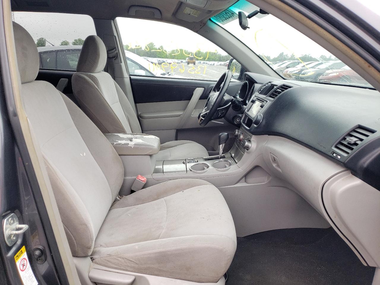 Photo 5 from auction – 2013 TOYOTA HIGHLANDER with VIN 5TDZA3EH2DS040135