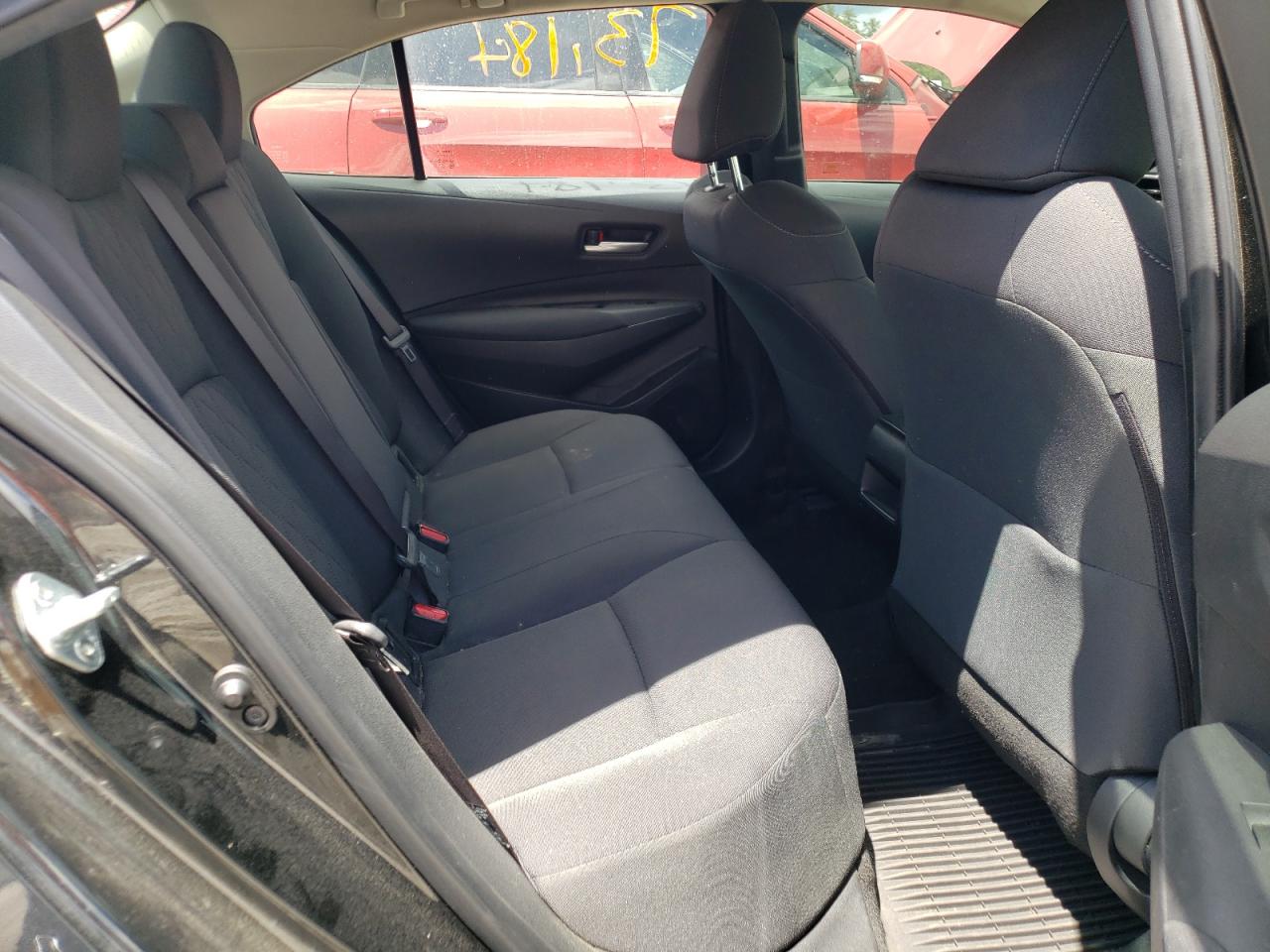 Photo 6 from auction – 2020 TOYOTA COROLLA LE with VIN JTDEPRAE7LJ028604