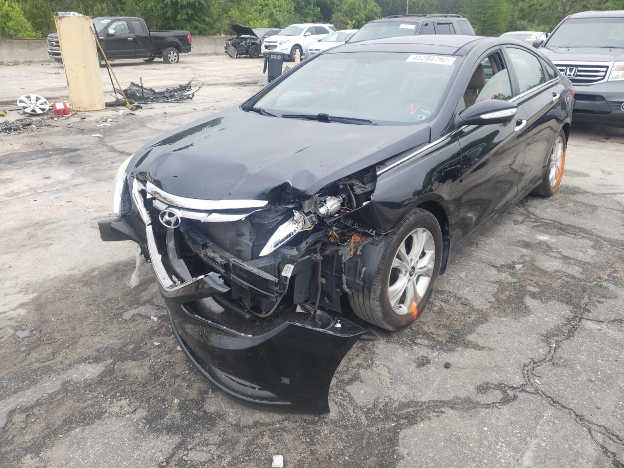 Photo 2 from auction – 2013 HYUNDAI SONATA SE with VIN 5NPEC4AC5DH745719
