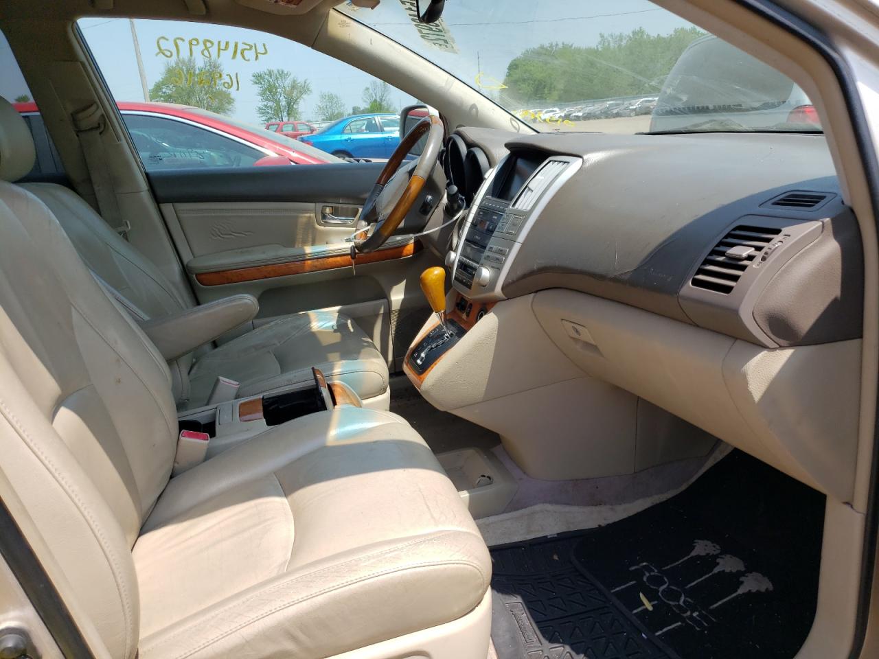 Photo 5 from auction – 2004 LEXUS RX 330 with VIN 2T2HA31U64C015306