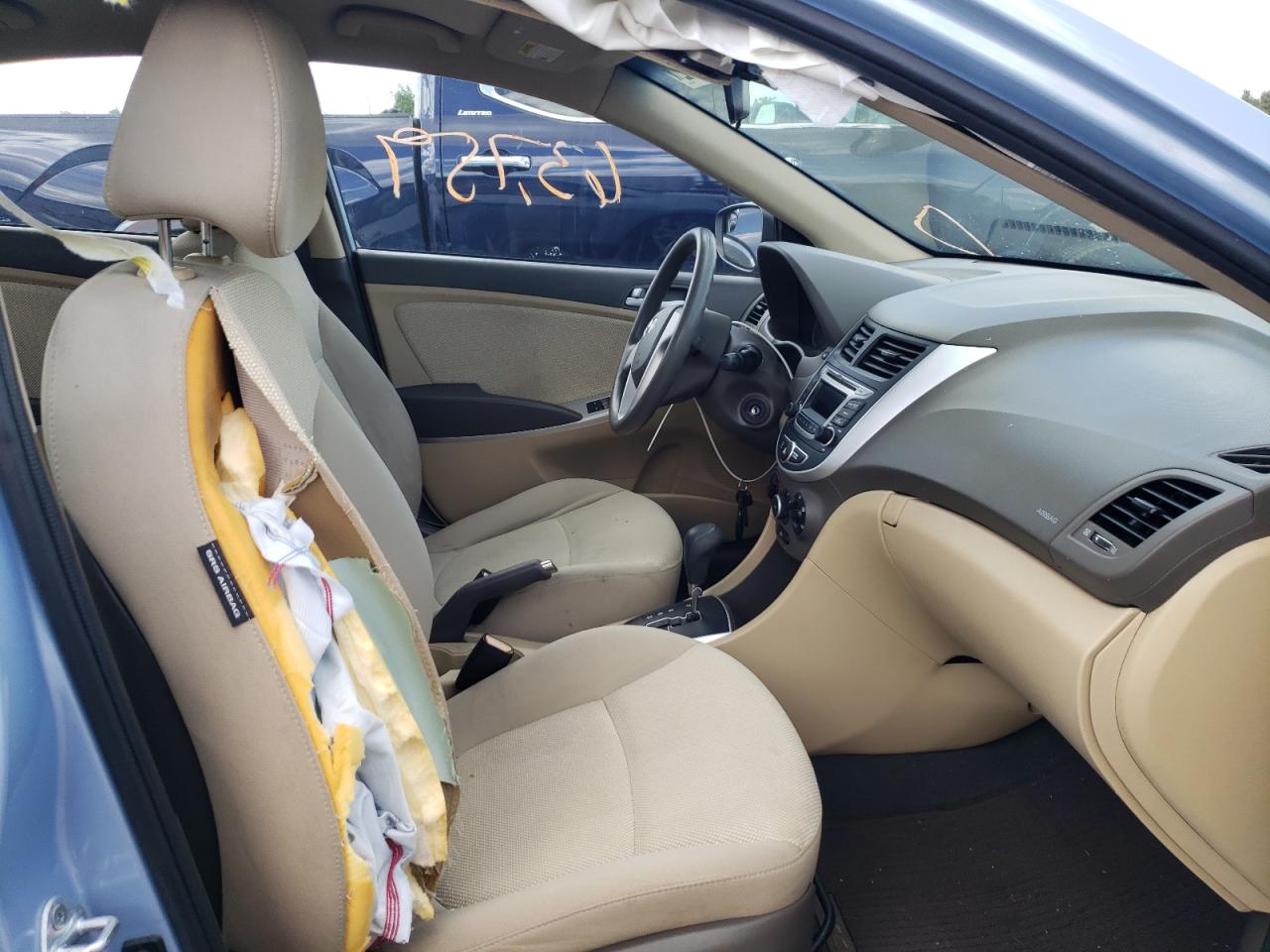Photo 5 from auction – 2014 HYUNDAI ACCENT GLS with VIN KMHCT4AE8EU723354