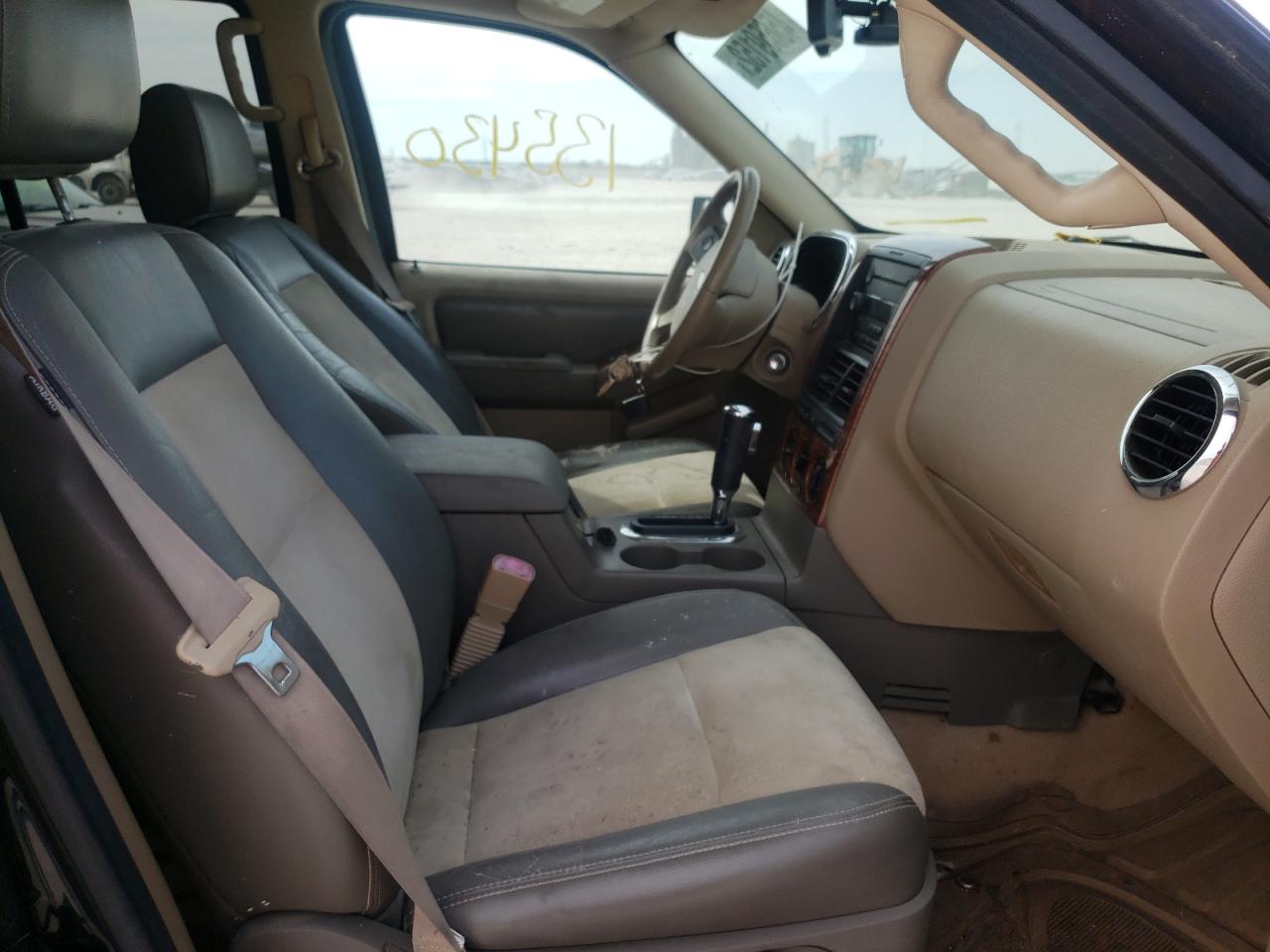 Photo 5 from auction – 2007 FORD EXPLORER E with VIN 1FMEU64E37UB54963