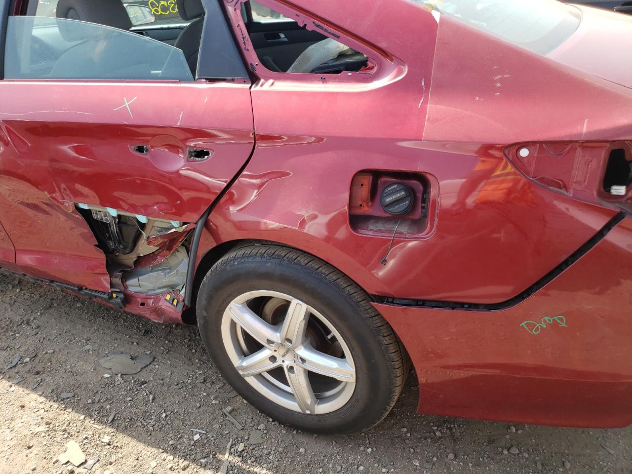 Photo 9 from auction – 2015 HYUNDAI SONATA SE with VIN 5NPE24AF9FH064009