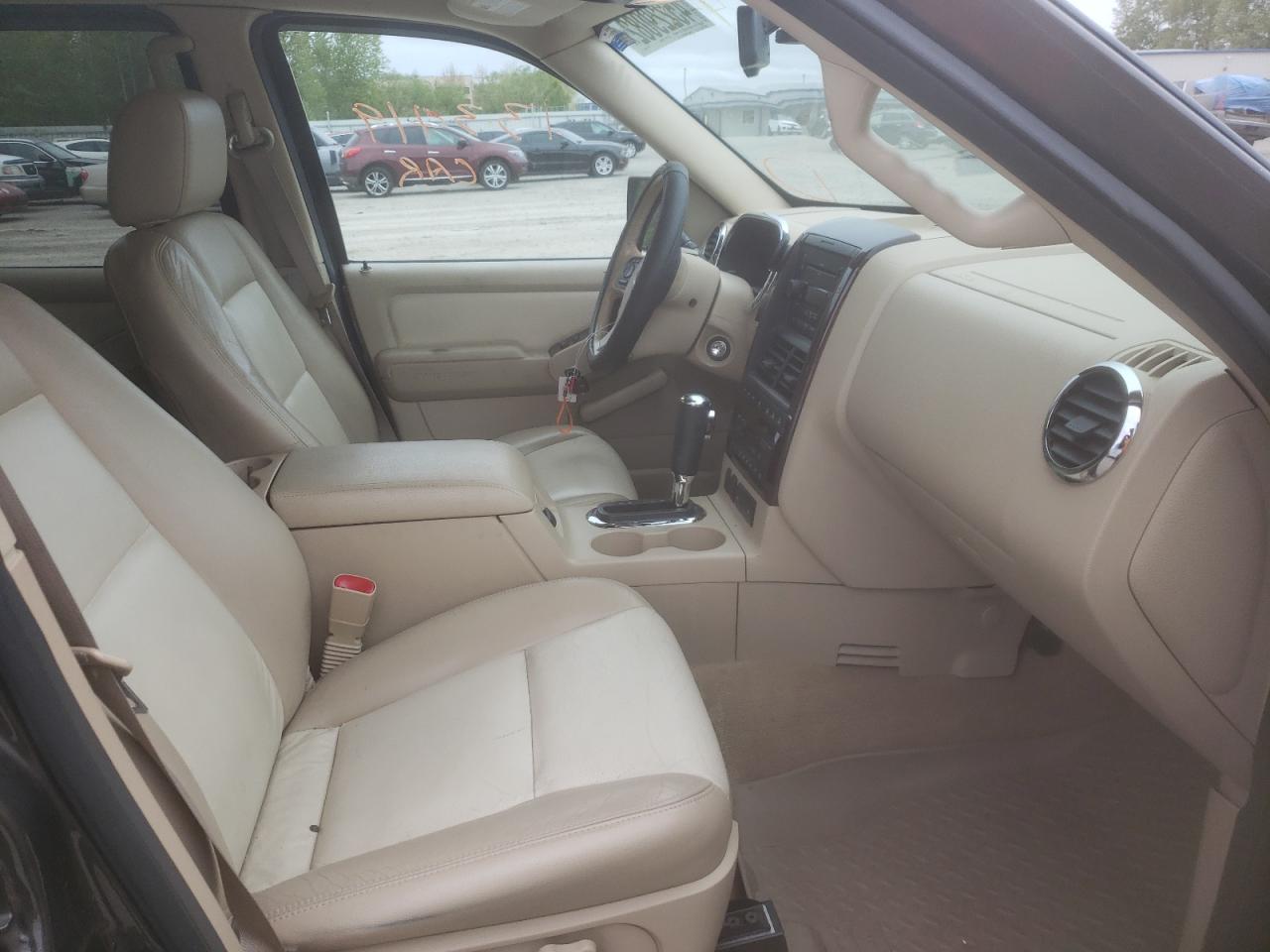 Photo 5 from auction – 2006 FORD EXPLORER L with VIN 1FMEU75826UA75426