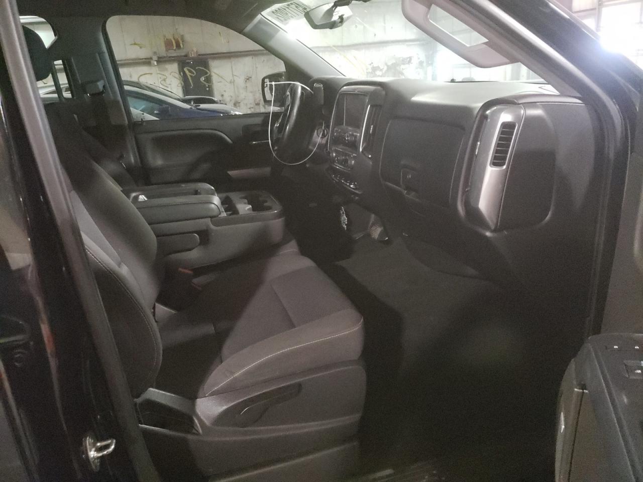 Photo 5 from auction – 2014 CHEVROLET SILVERADO with VIN 3GCUKREC4EG427025