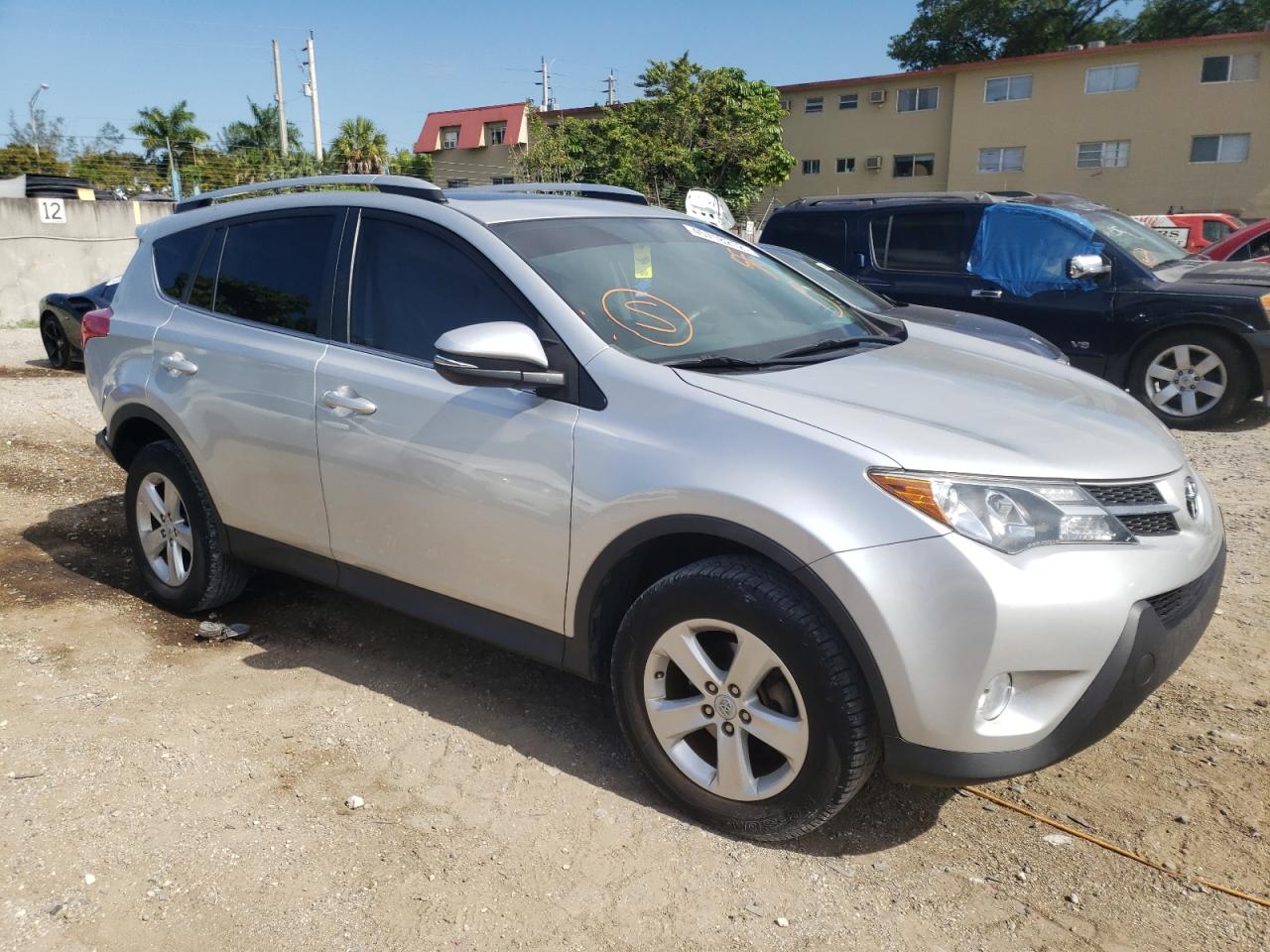 TOYOTA RAV4 XLE 2013 with VIN 2T3WFREV7DW063776 - Photo from auction