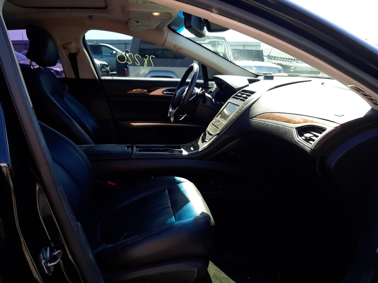 Photo 19 from auction – 2013 LINCOLN MKZ with VIN 3LN6L2JK1DR814561