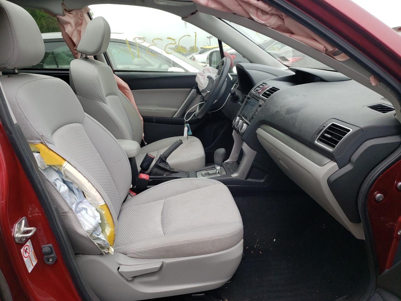 Photo 5 from auction – 2016 SUBARU FORESTER 2 with VIN JF2SJAFC5GH426390