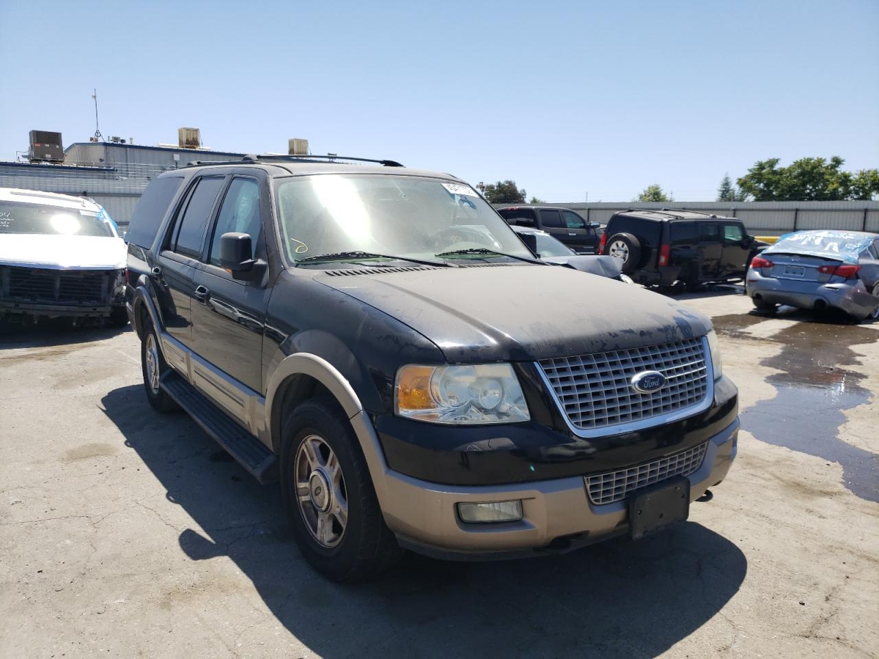 FORD EXPEDITION 2003 with VIN 1FMFU18L53LB55290 - Photo from auction