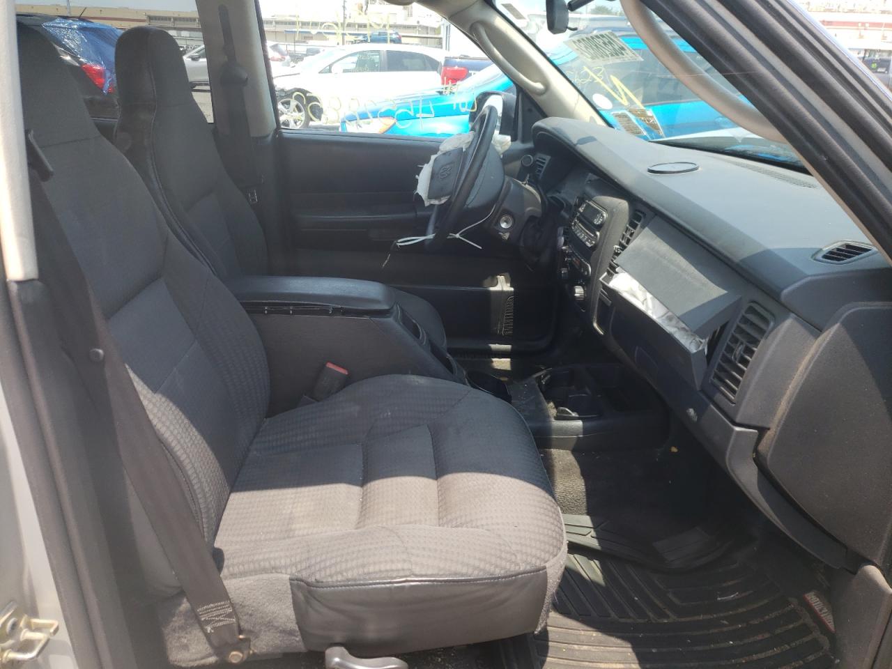 Photo 5 from auction – 2002 DODGE DURANGO SP with VIN 1B4HR38N92F130432