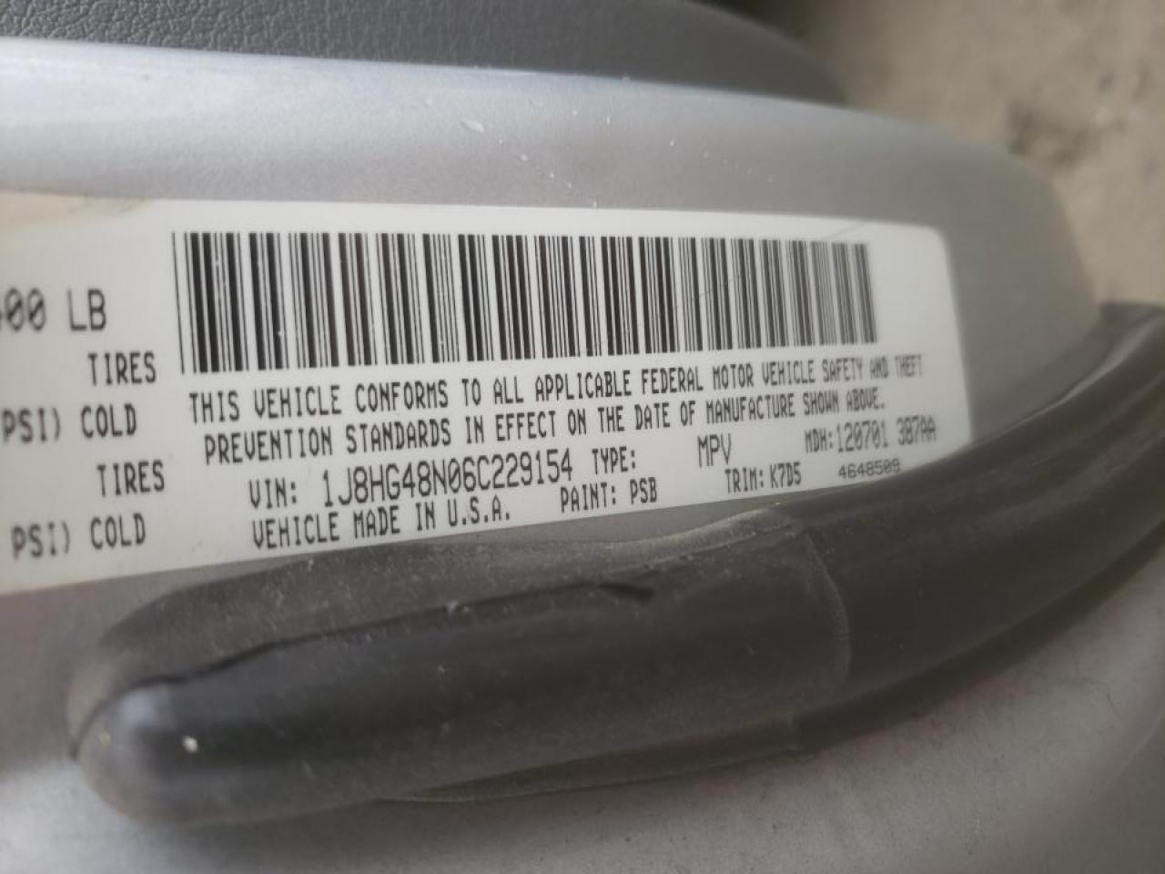 Photo 10 from auction – 2006 JEEP COMMANDER with VIN 1J8HG48N06C229154