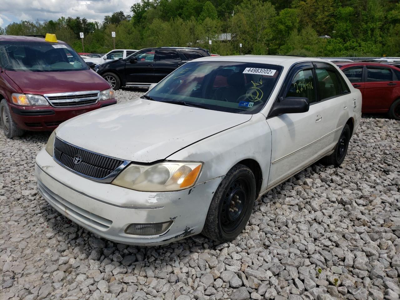 Photo 2 from auction – 2000 TOYOTA AVALON XL with VIN 4T1BF28BXYU090590