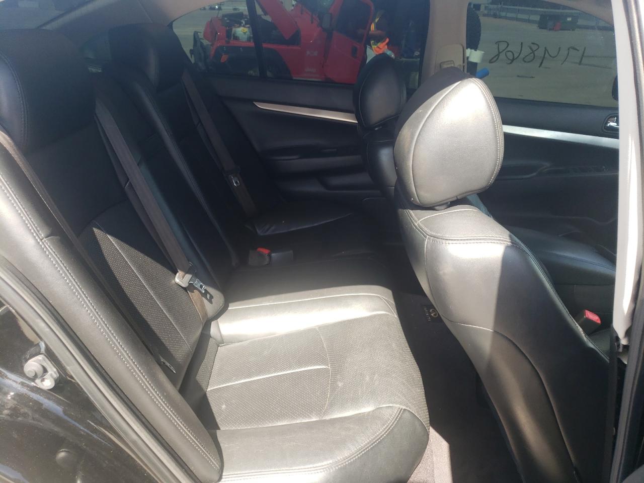 Photo 6 from auction – 2013 INFINITI G37 BASE with VIN JN1CV6AP9DM303602