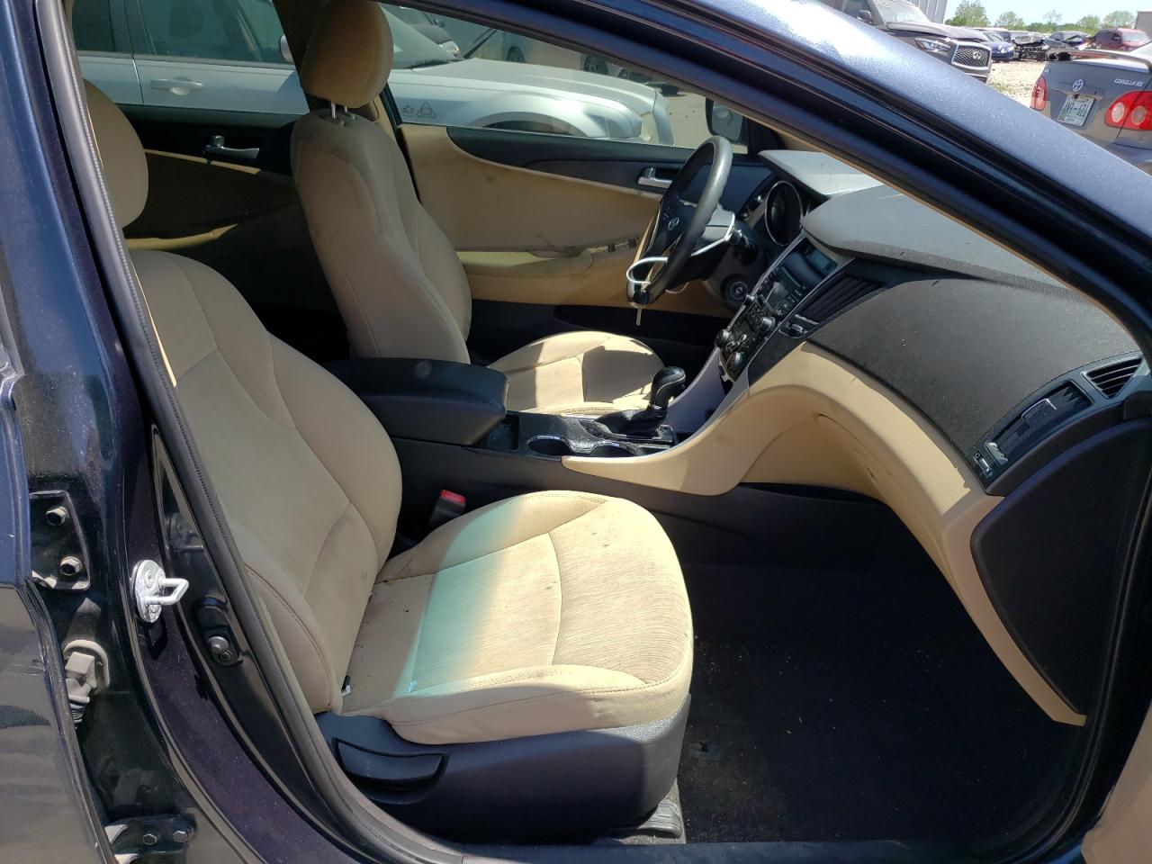 Photo 5 from auction – 2013 HYUNDAI SONATA GLS with VIN 5NPEB4AC2DH734860