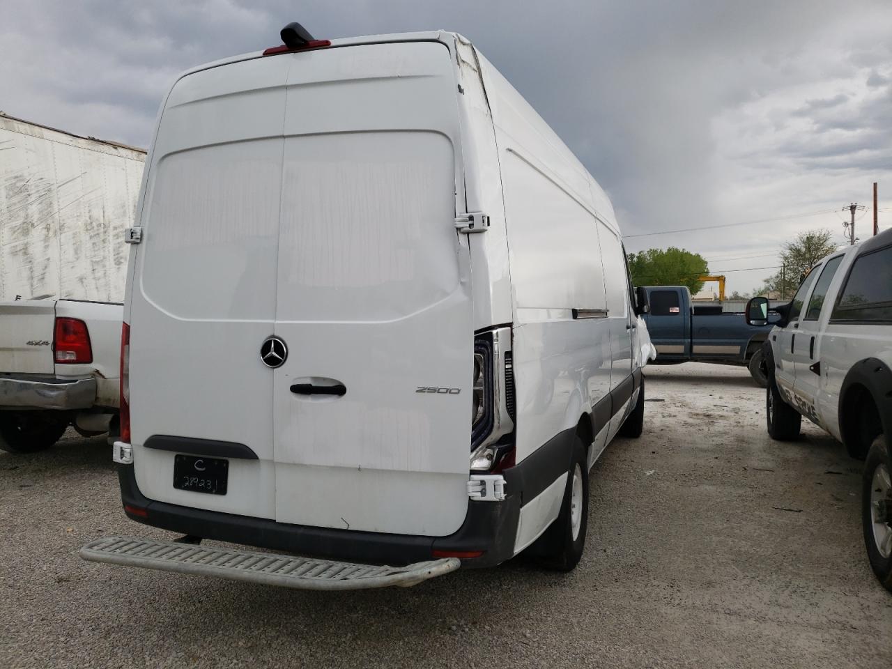 Photo 4 from auction – 2021 MERCEDES-BENZ SPRINTER 2 with VIN W1Y4DCHY1MT064372