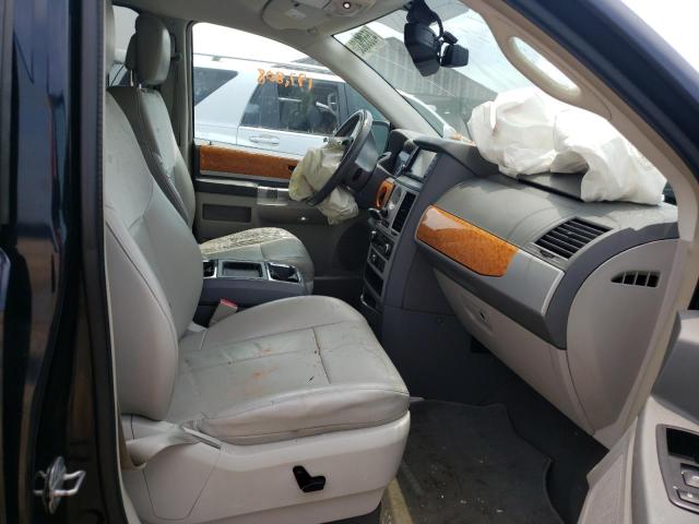 Photo 5 from auction – 2010 CHRYSLER TOWN & COU with VIN 2A4RR7DX7AR321905