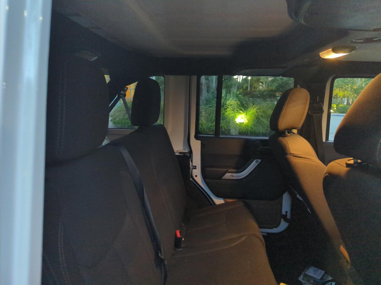 Photo 6 from auction – 2017 JEEP WRANGLER U with VIN 1C4BJWFGXHL652504