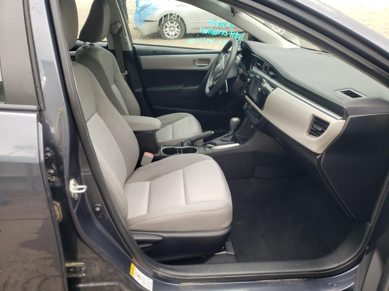 Photo 18 from auction – 2015 TOYOTA COROLLA L with VIN 5YFBURHE3FP242510