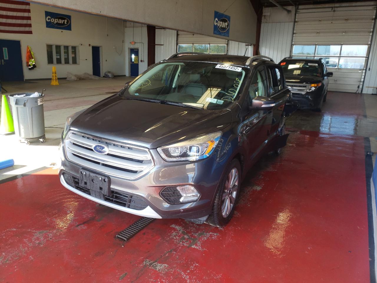 Photo 2 from auction – 2018 FORD ESCAPE TIT with VIN 1FMCU9J94JUB93648