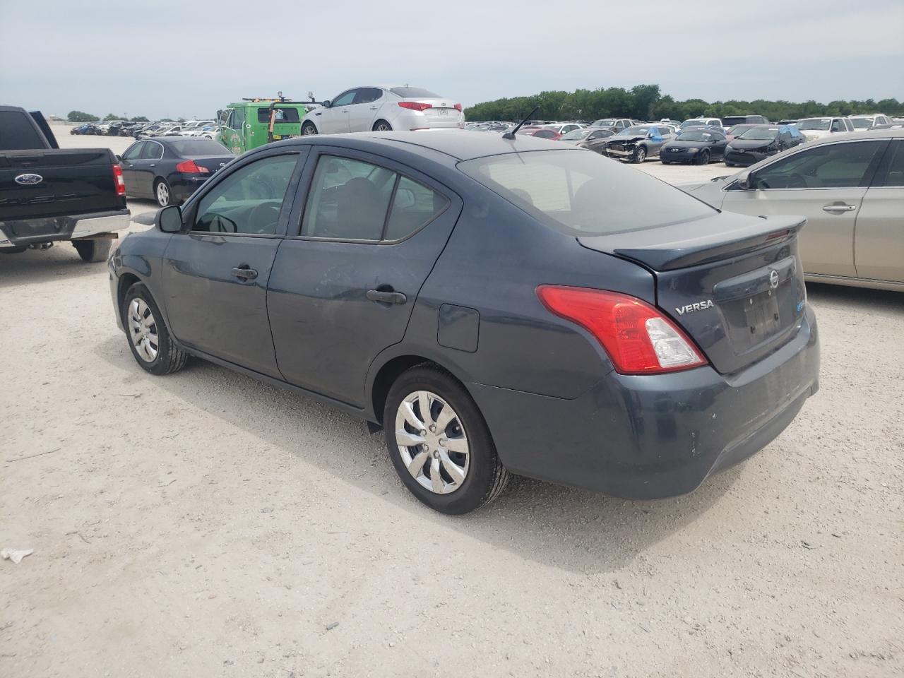 Photo 3 from auction – 2015 NISSAN VERSA S with VIN 3N1CN7AP2FL885061