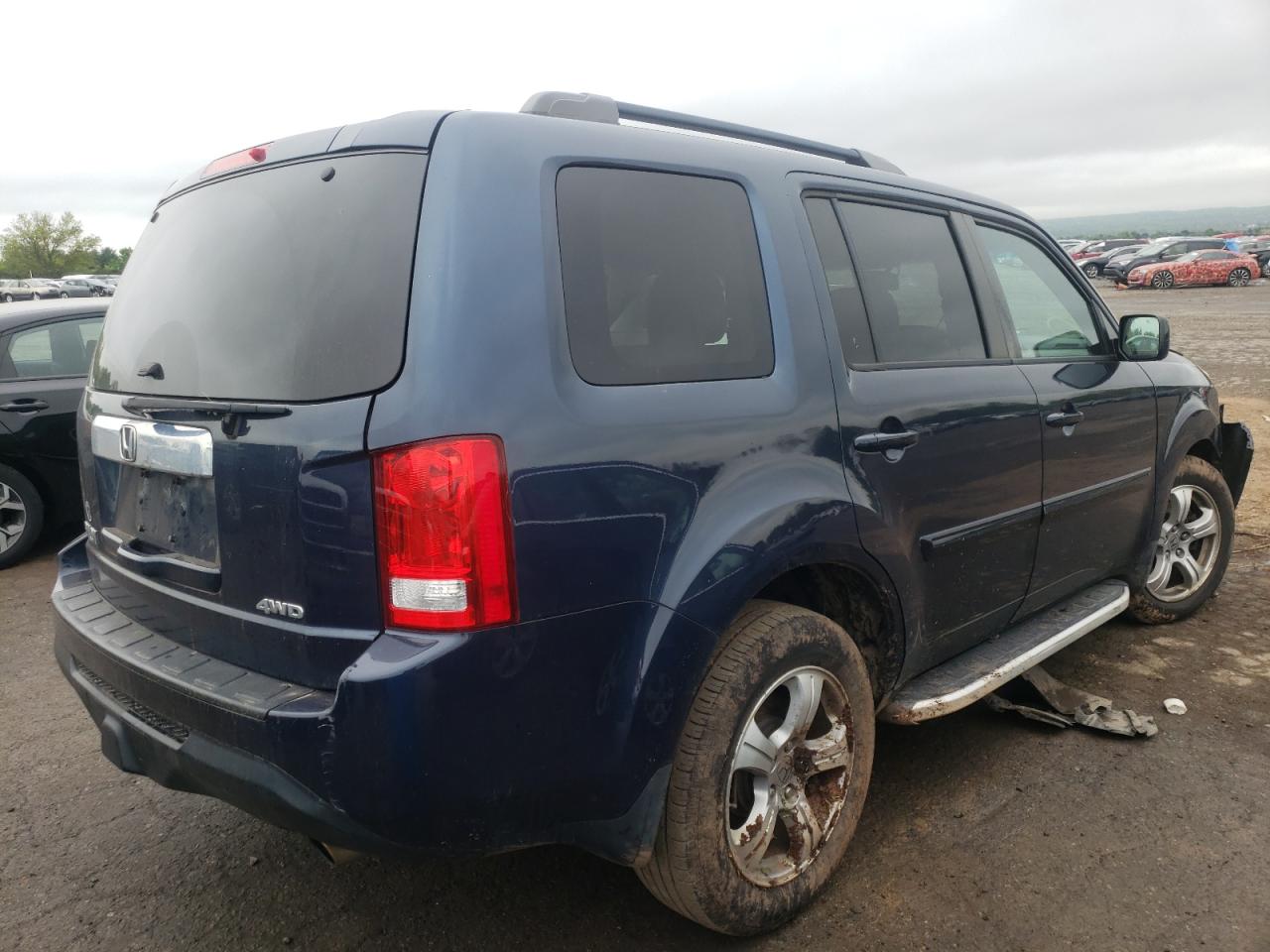 Photo 4 from auction – 2012 HONDA PILOT EXLN with VIN 5FNYF4H74CB008117