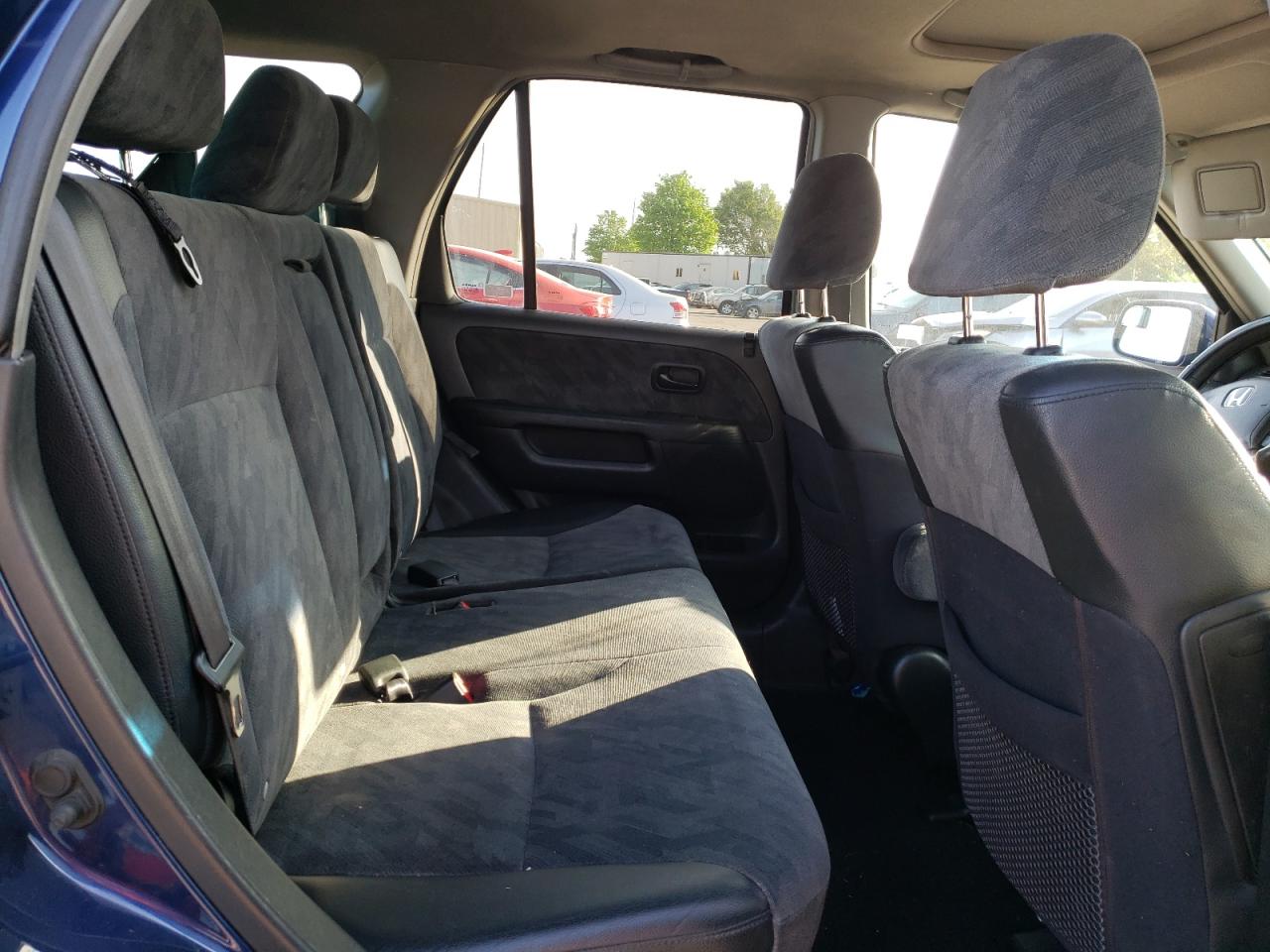 Photo 6 from auction – 2003 HONDA CR-V EX with VIN SHSRD78803U109426